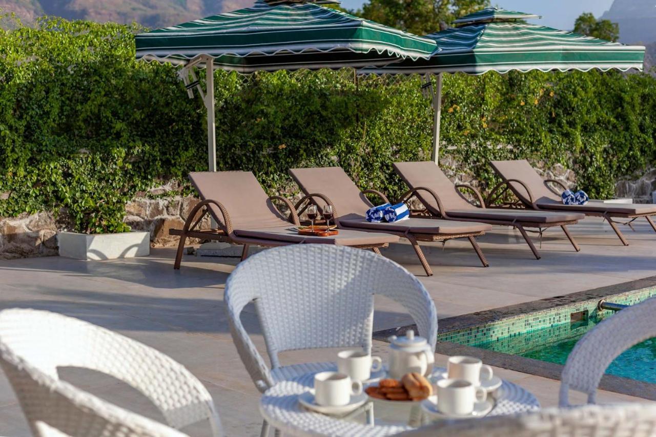 Natures Odyssey By Stayvista - Amidst Lush Greenery With Outdoor Pool And Indoor Activities Chinchavli 외부 사진