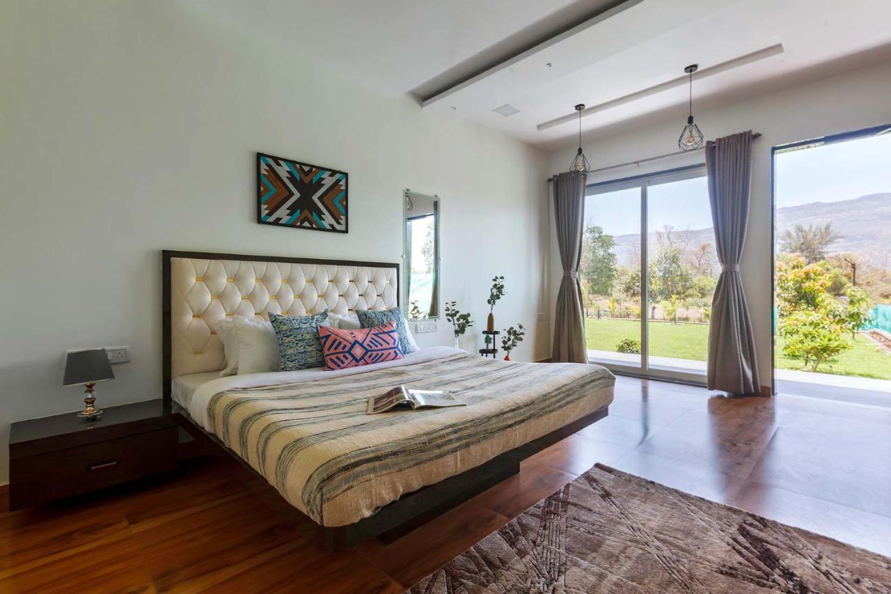 Natures Odyssey By Stayvista - Amidst Lush Greenery With Outdoor Pool And Indoor Activities Chinchavli 외부 사진