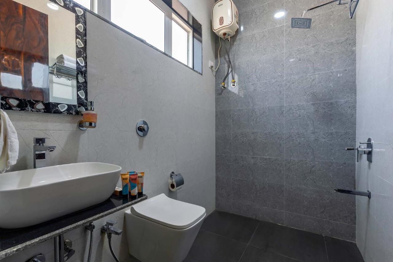 Natures Odyssey By Stayvista - Amidst Lush Greenery With Outdoor Pool And Indoor Activities Chinchavli 외부 사진